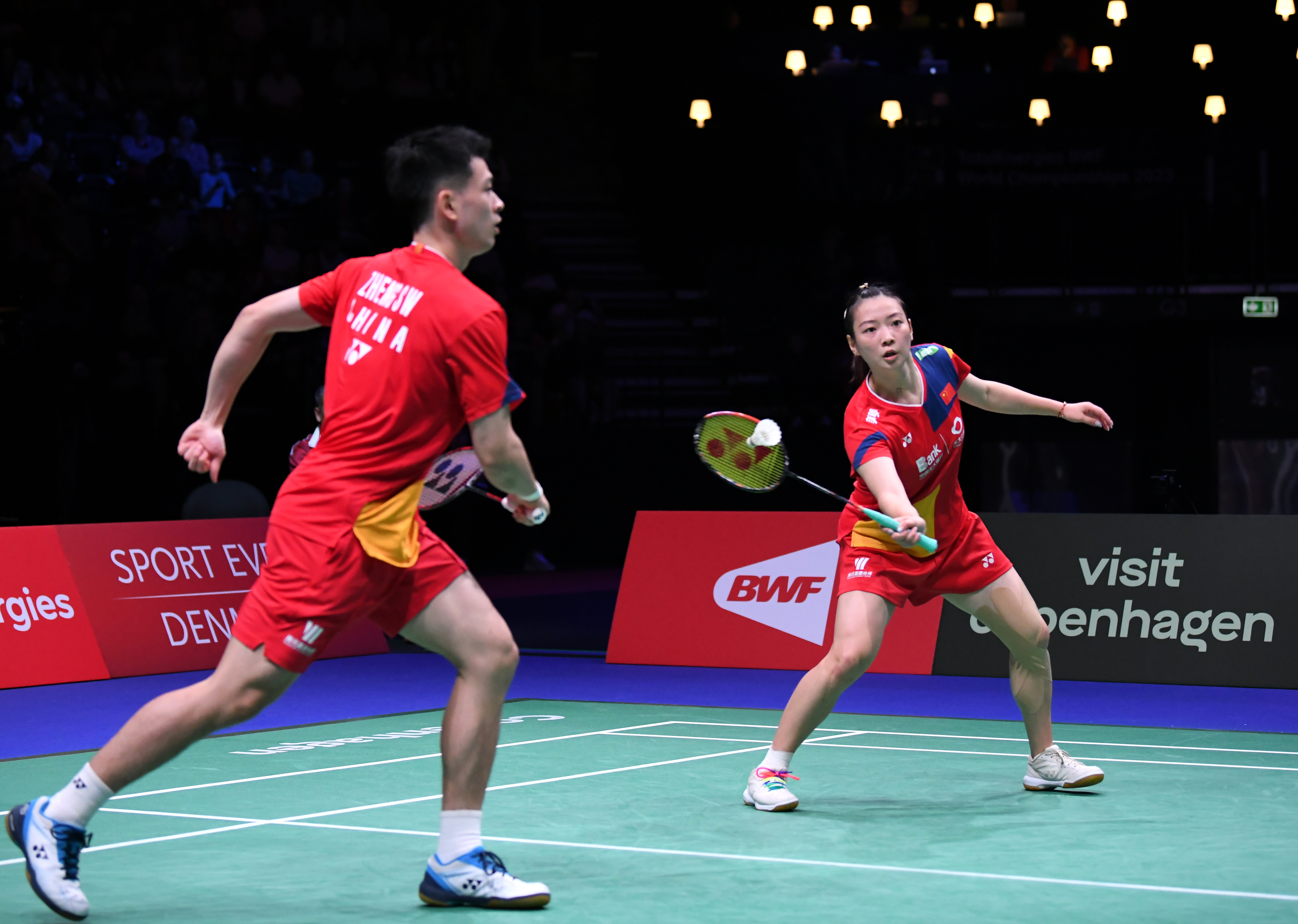 他与瓦妮莎 他与瓦妮莎