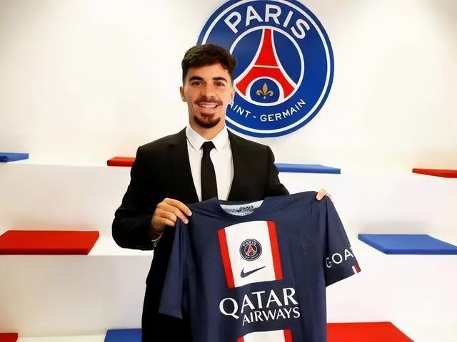 而观众则普 而观众则普