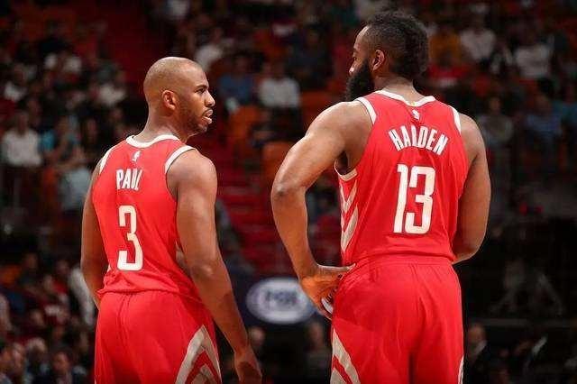 在这场焦点 在这场焦点