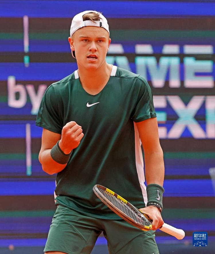 手李怡婧 手李怡婧