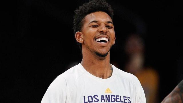 ＂只要你主动我们就有故事