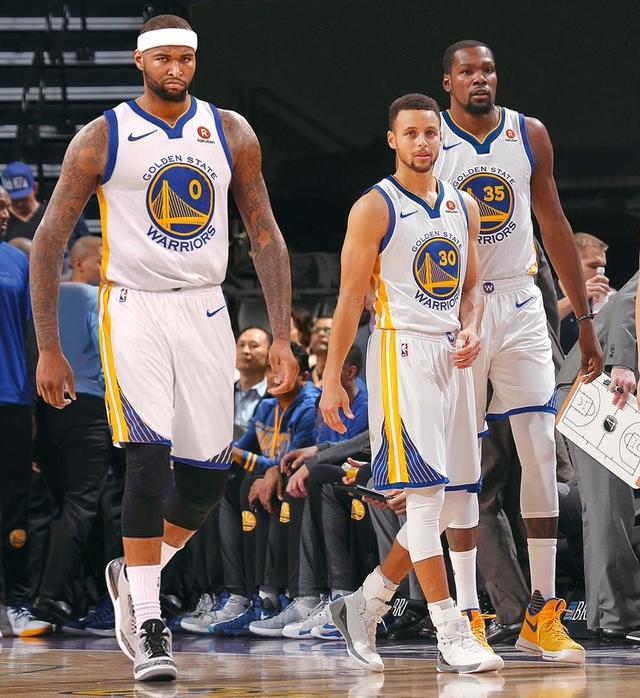 ＂只要你主动我们就有故事