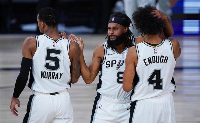 《王者荣耀》苍首款史诗皮肤“狼魂孤将”演示公开！